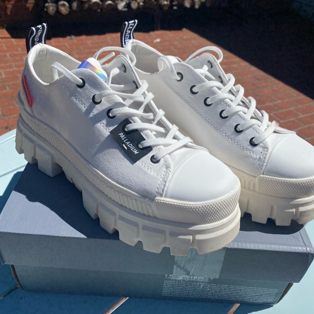 Palladium Revolt Lo Tx Womens